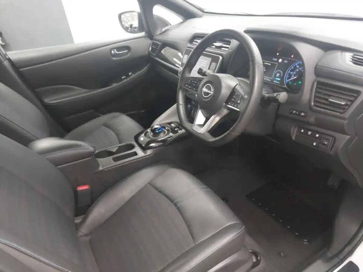 2023-nissan-leaf-e-e-n-connecta-59kwh-big-9