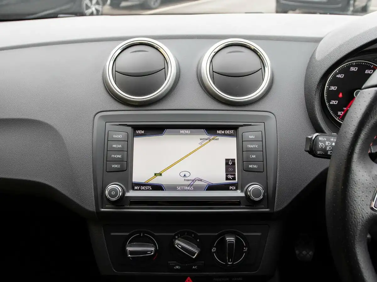 2017-seat-ibiza-12-tsi-fr-technology-110ps-hatchback-5d-big-24