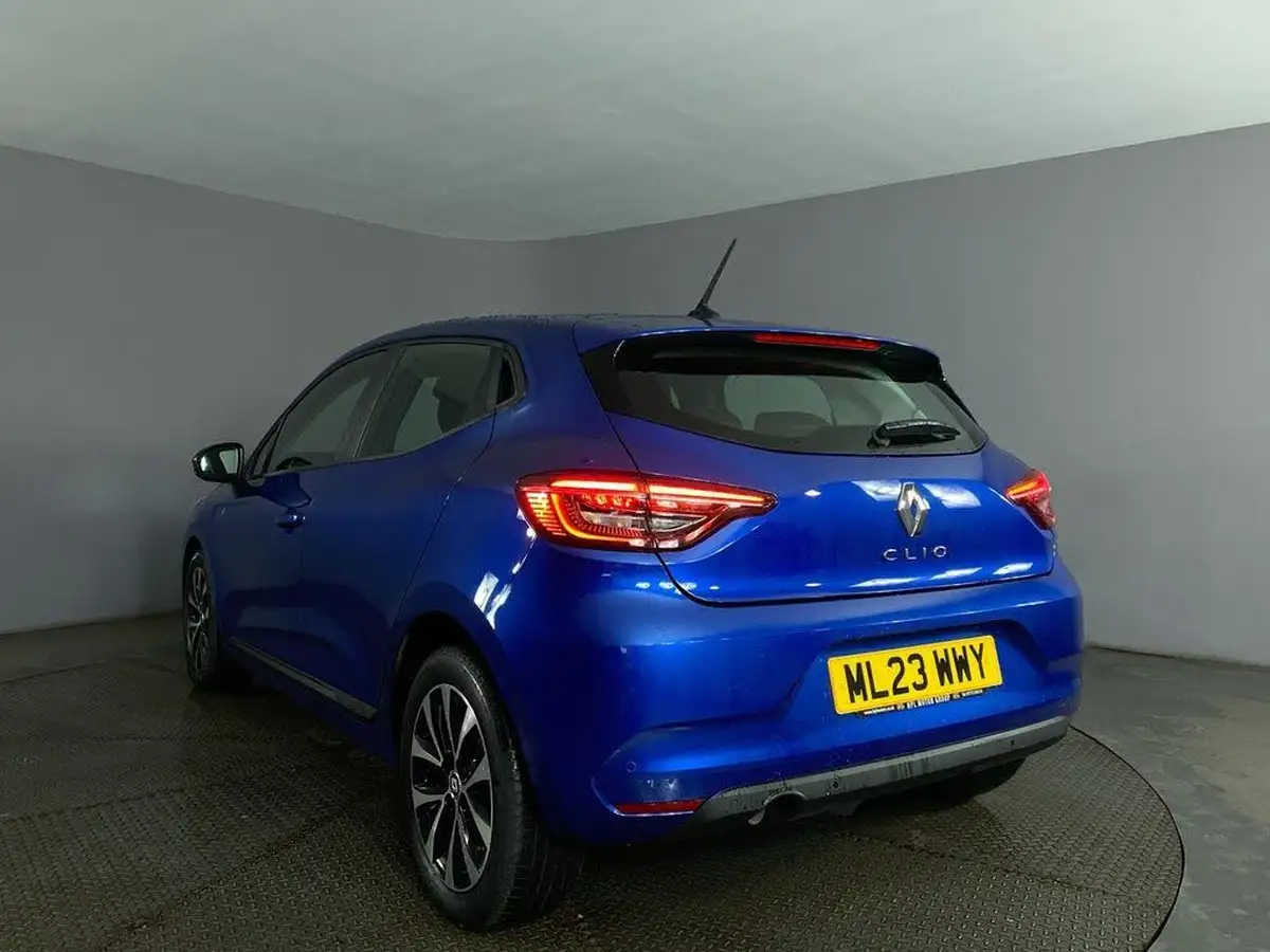 2023-renault-clio-10-tce-evolution-big-5