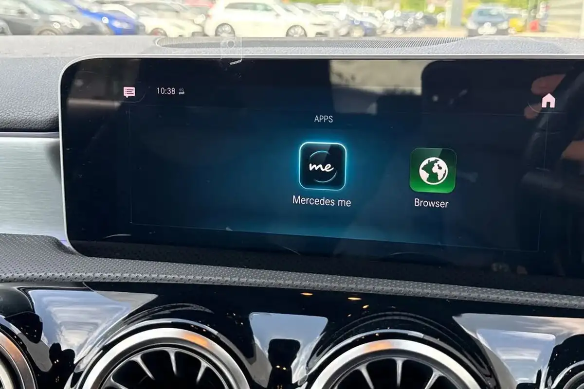 2019-mercedes-benz-a-class-13-a200-amg-line-premium-hatchback-5d-7g-dct-big-52