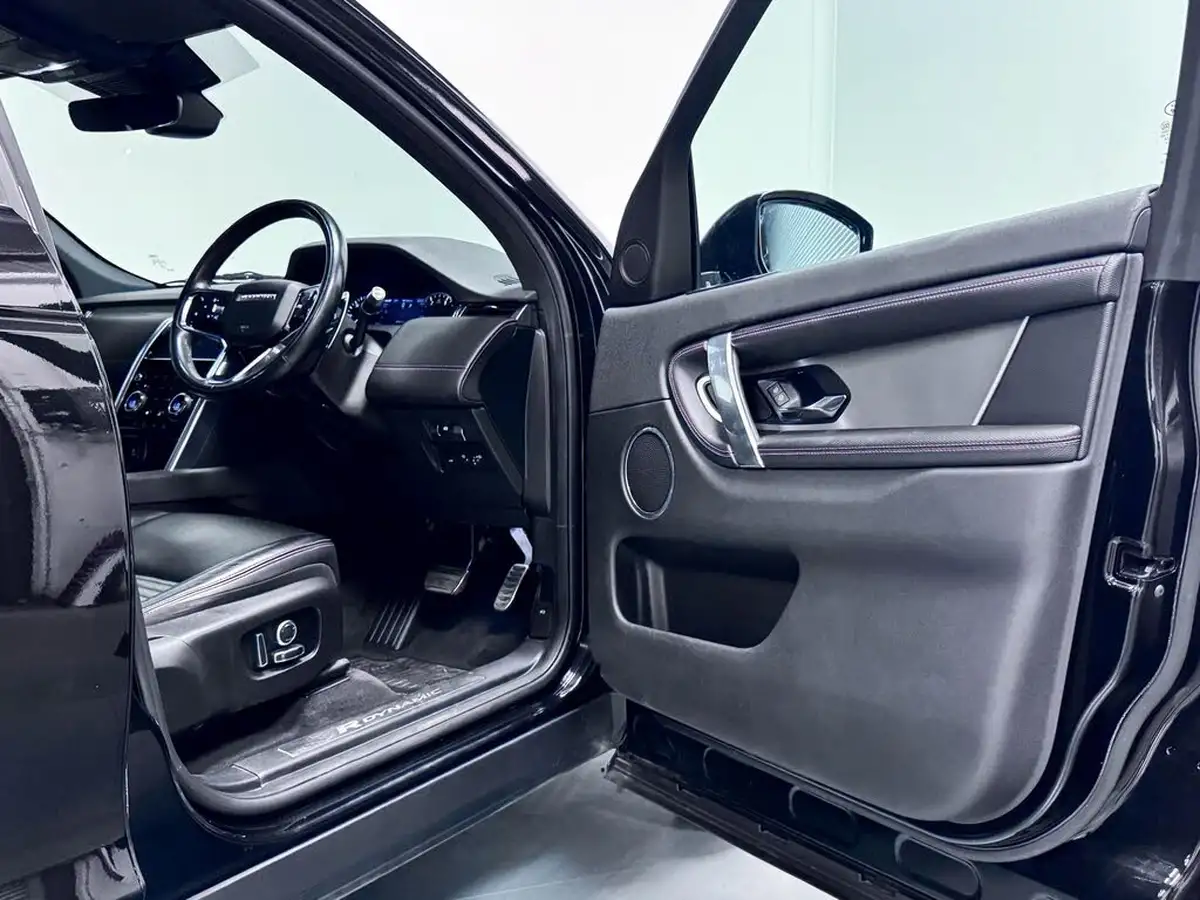 2021-land-rover-discovery-sport-20-d165-r-dynamic-s-plus-big-13