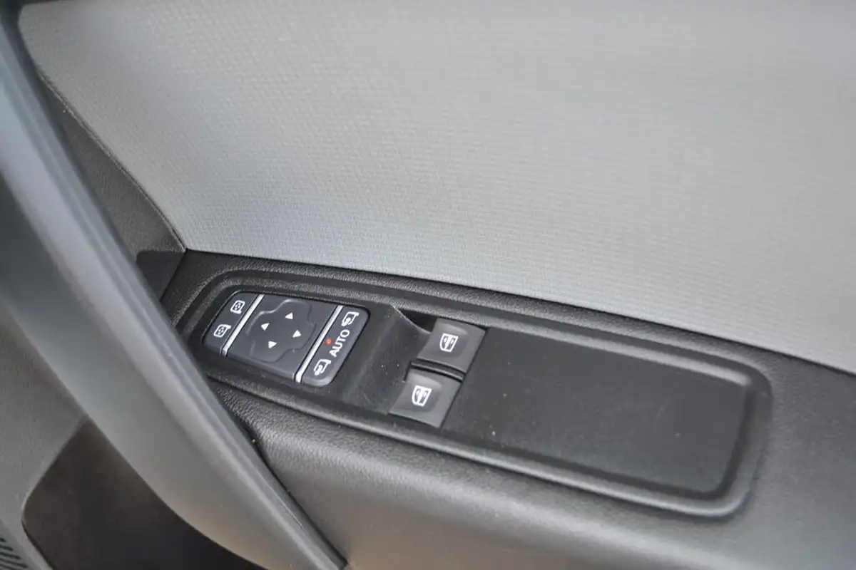 2023-nissan-townstar-13-tce-l1-acenta-big-12