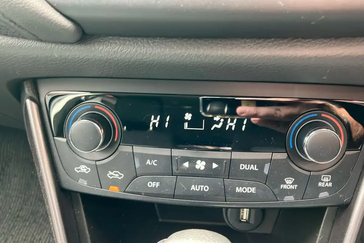 2024-suzuki-s-cross-15-motion-big-39