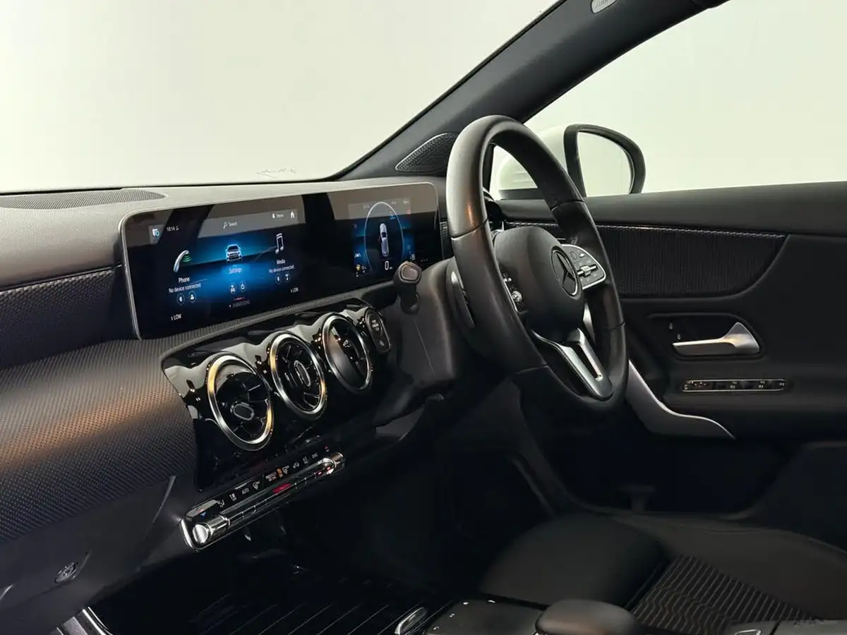 2018-mercedes-benz-a-class-15d-a180d-sport-116ps-executivess-hatchback-5d-7g-dct-big-14