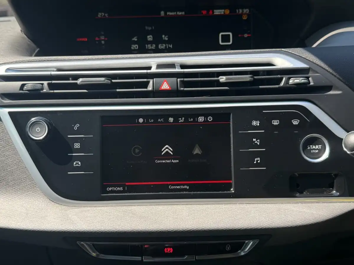 2022-citroen-grand-c4-spacetourer-12-puretech-sense-eat8-big-19