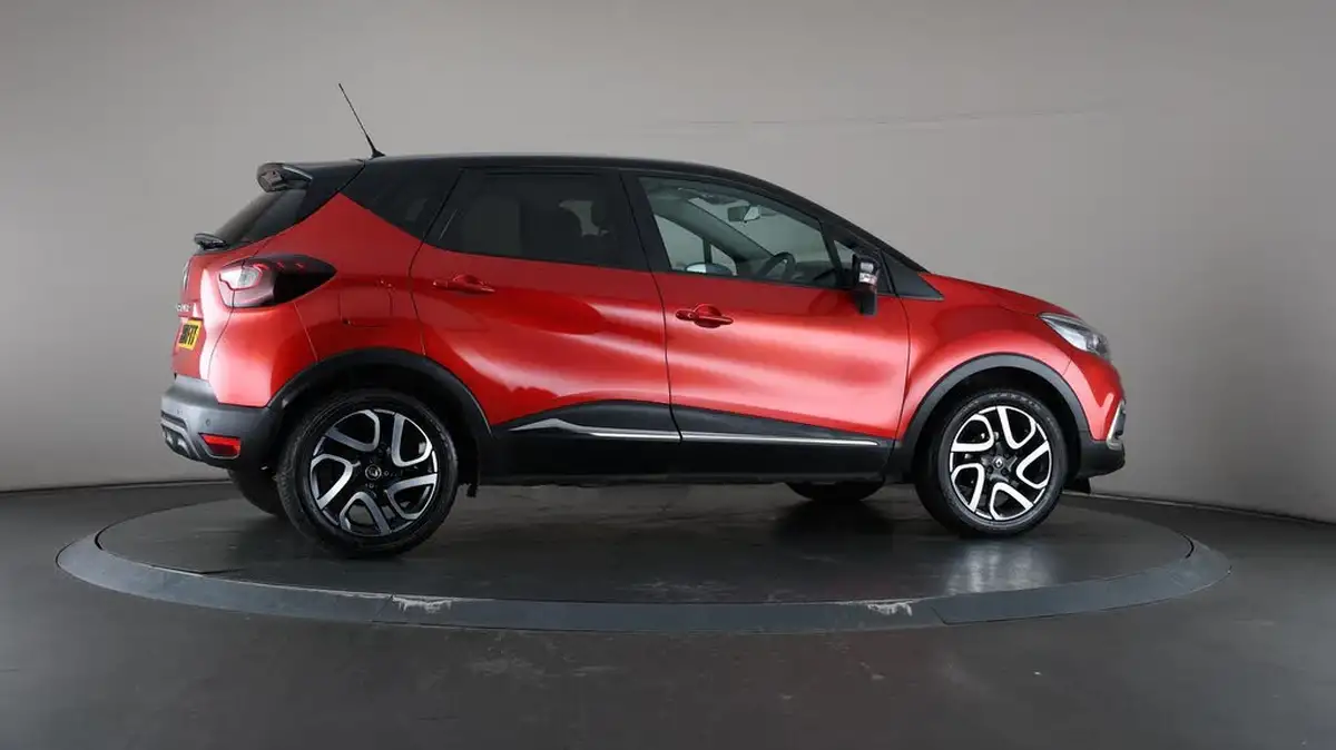 2019-renault-captur-09-tce-iconic-big-53