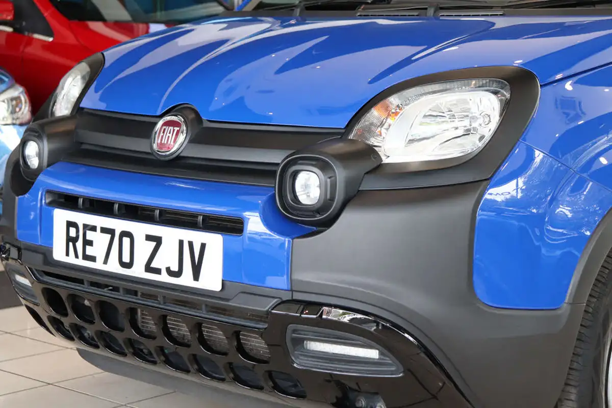 2020-fiat-panda-12-waze-big-61