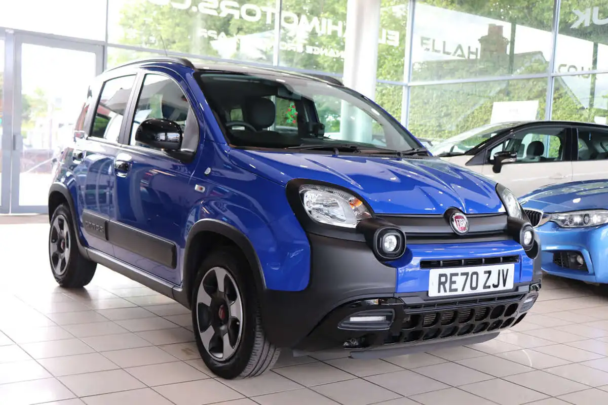 2020-fiat-panda-12-waze-big-9