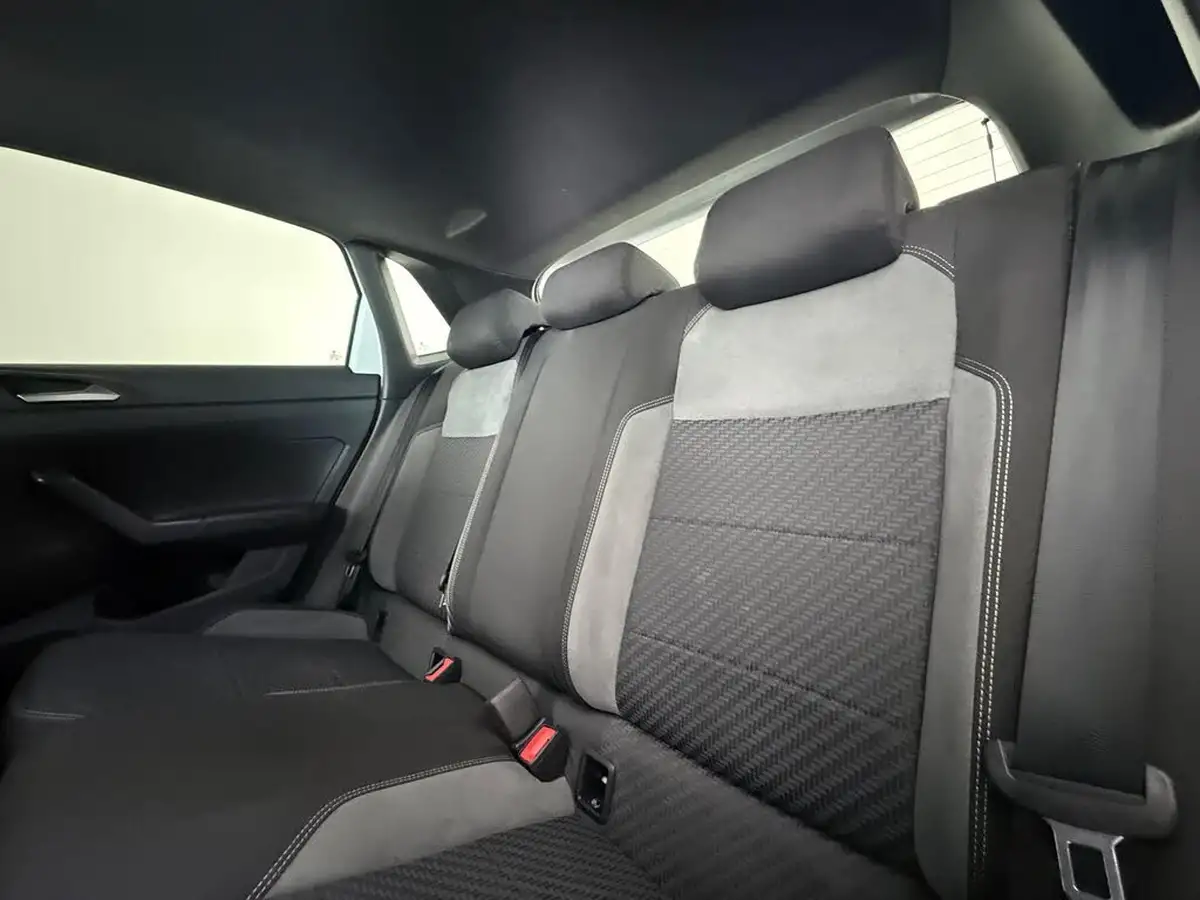 2020-volkswagen-polo-10-tsi-r-line-115ps-big-15