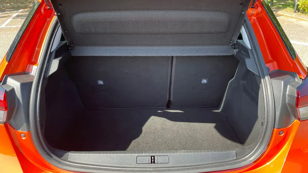 2020-vauxhall-corsa-12i-se-nav-big-14