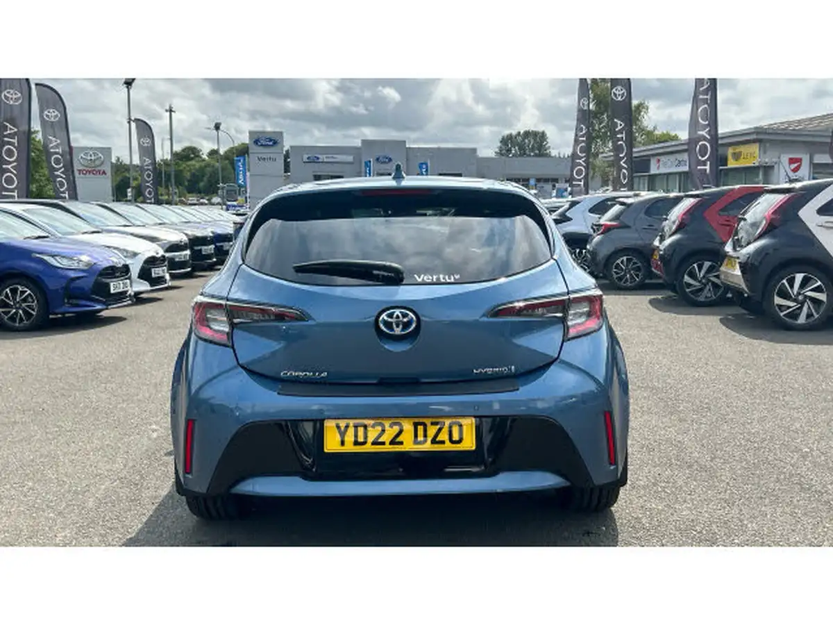 2022-toyota-corolla-18-vvt-i-design-120bhp-trk-hatchback-5d-big-18