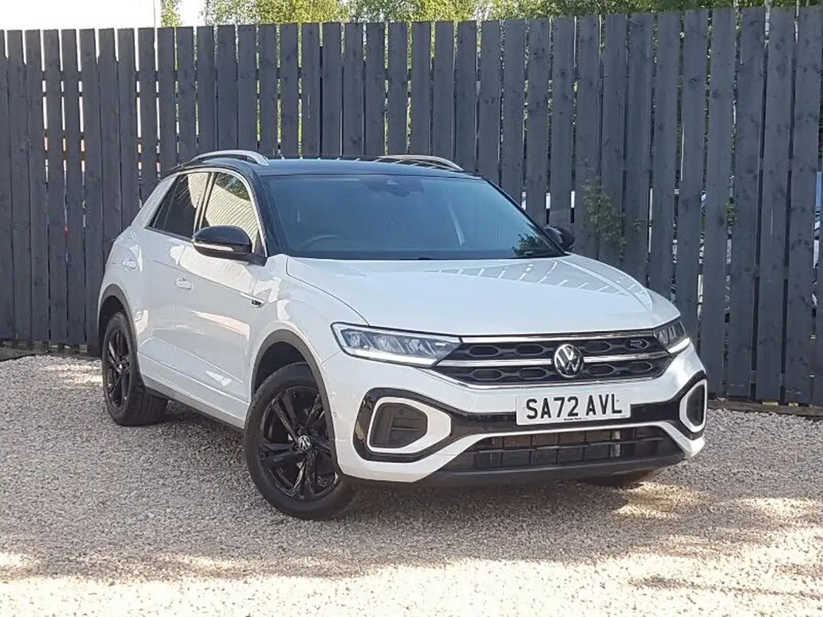 2022-volkswagen-t-roc-15-tsi-r-line-hatchback-5d-big-0