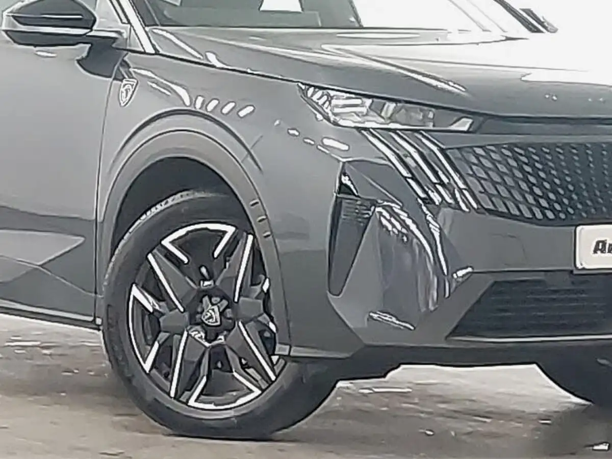 2024-peugeot-3008-suv-12-puretech-gt-136ps-hybrid-e-dsc6-big-8