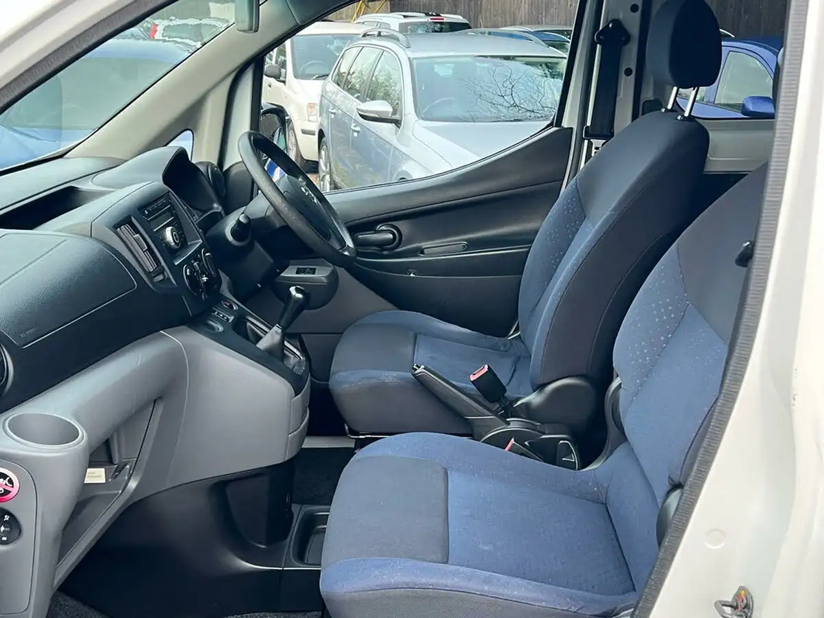 2011-nissan-nv200-15td-se-85bhpeuro-5-combi-5seater-big-26