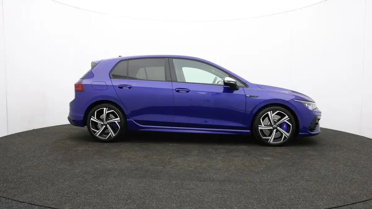 2023-volkswagen-golf-20-tsi-r-320ps-hatchback-big-42
