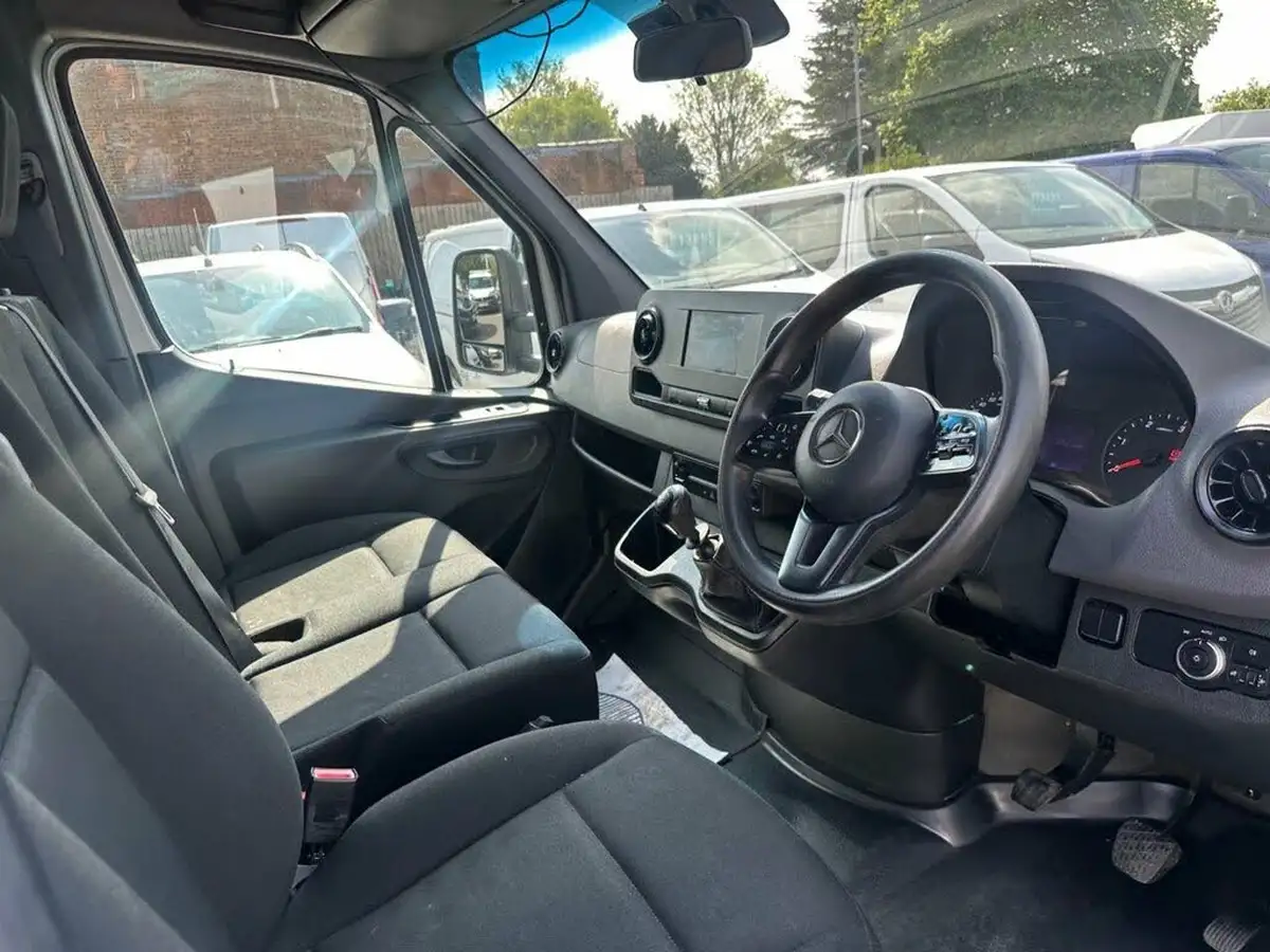 2021-mercedes-benz-sprinter-20cdi-315-l3h1-progressive-150pseu6dt-crewcab-big-11