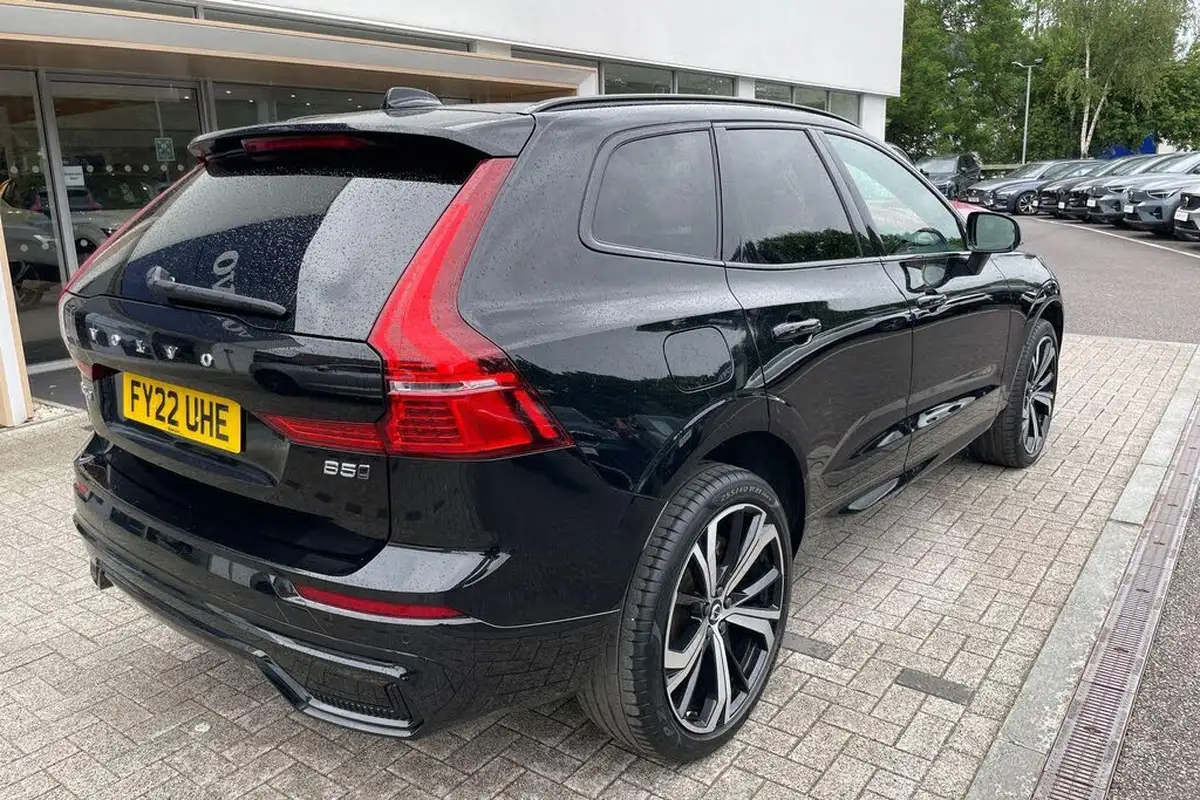 2021-volvo-xc60-20-b5-r-design-pro-awd-big-6