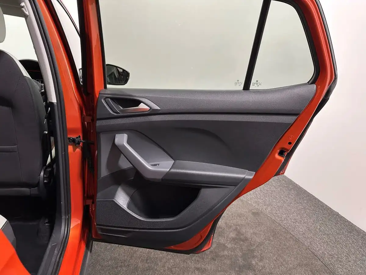 2021-volkswagen-t-cross-10-tsi-se-95ps-big-36