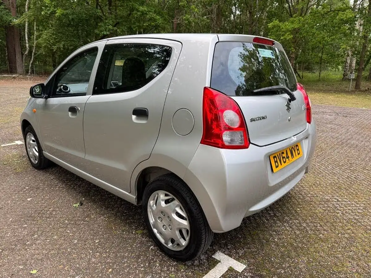 2014-suzuki-alto-10-sz-big-3