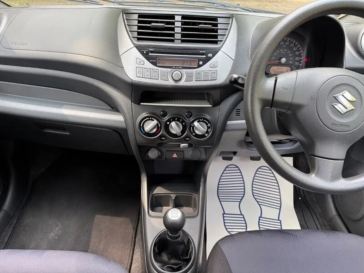 2014-suzuki-alto-10-sz-big-27