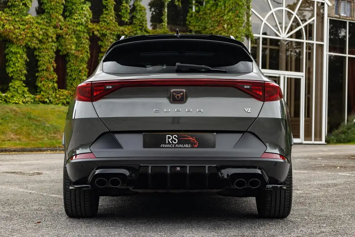 2023-cupra-formentor-20-tsi-vzn-big-15
