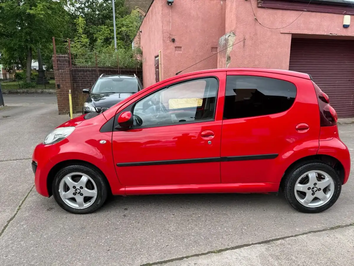 2014-peugeot-107-10-allure-5d-semi-a-big-8