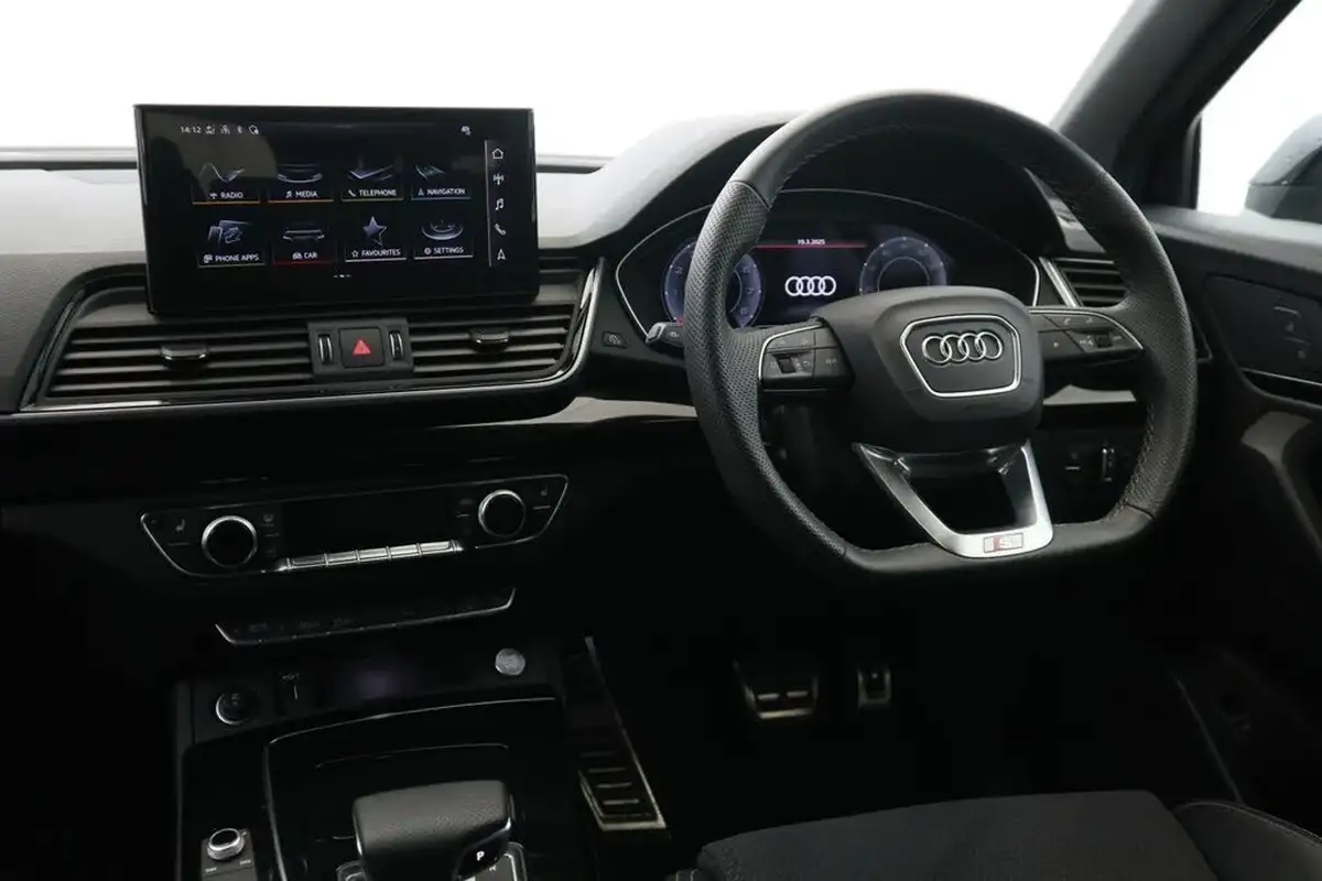 2024-audi-q5-20-45-tfsi-black-edition-station-wagon-big-6