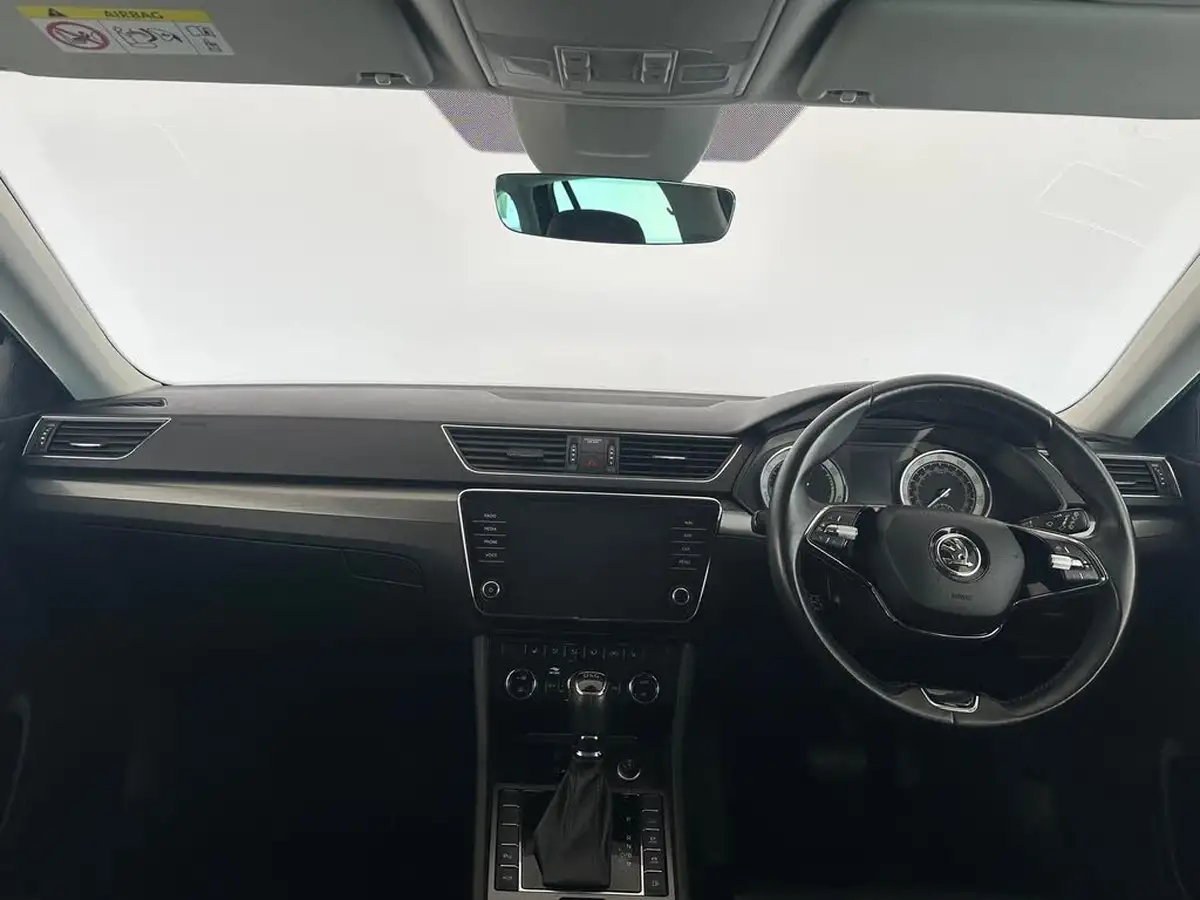 2020-skoda-superb-14-tsi-se-l-estate-big-10