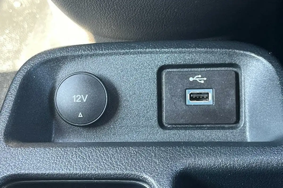 2022-ford-transit-connect-15-ecoblue-l1-220-leader-75pseu6dt-panel-big-16