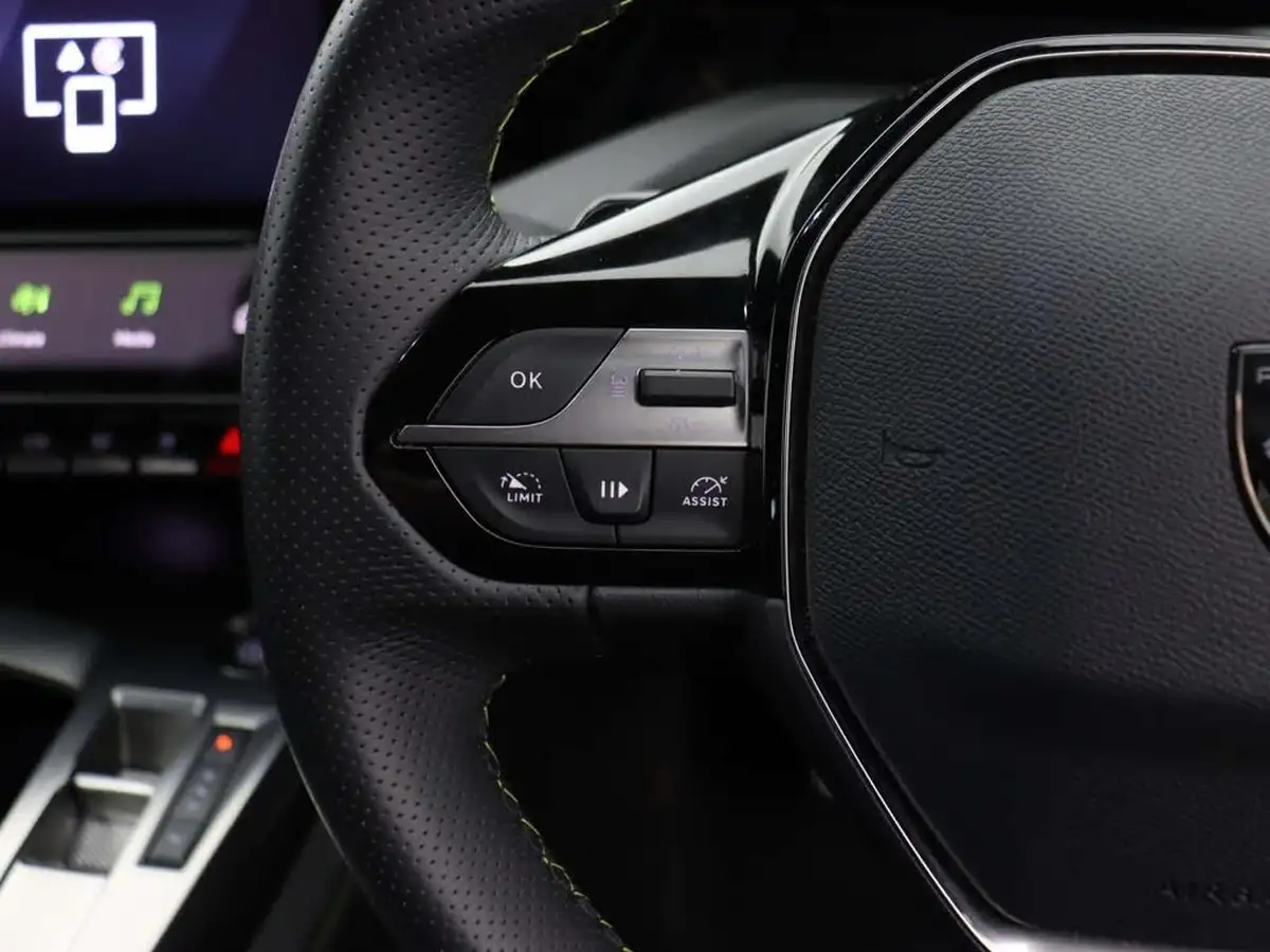 2022-peugeot-308-sw-12-puretech-gt-premium-station-wagon-big-31