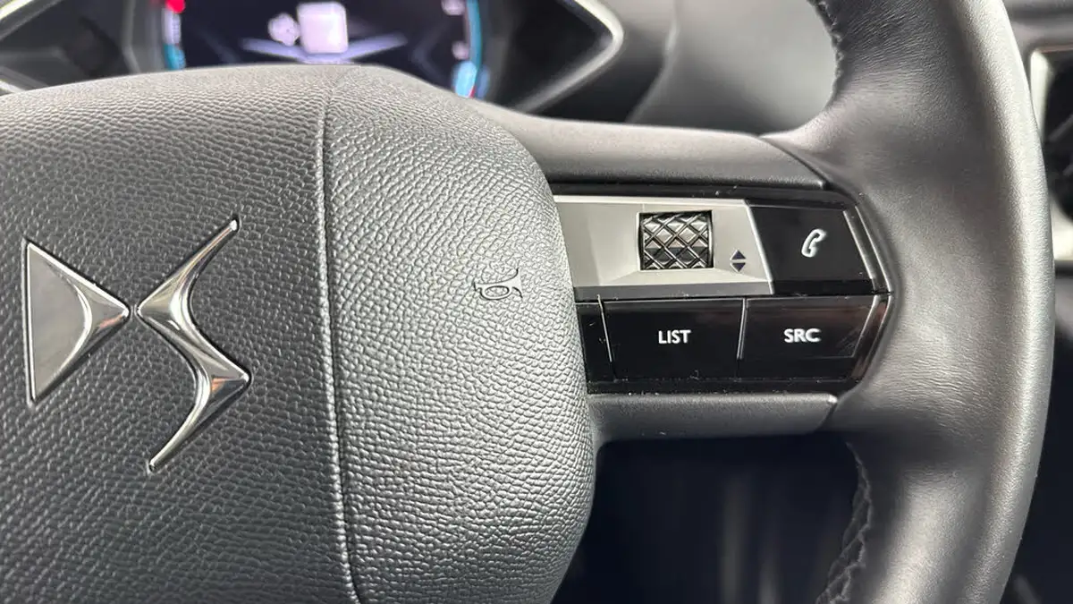 2021-ds-ds-3-crossback-e-tense-prestige-big-21