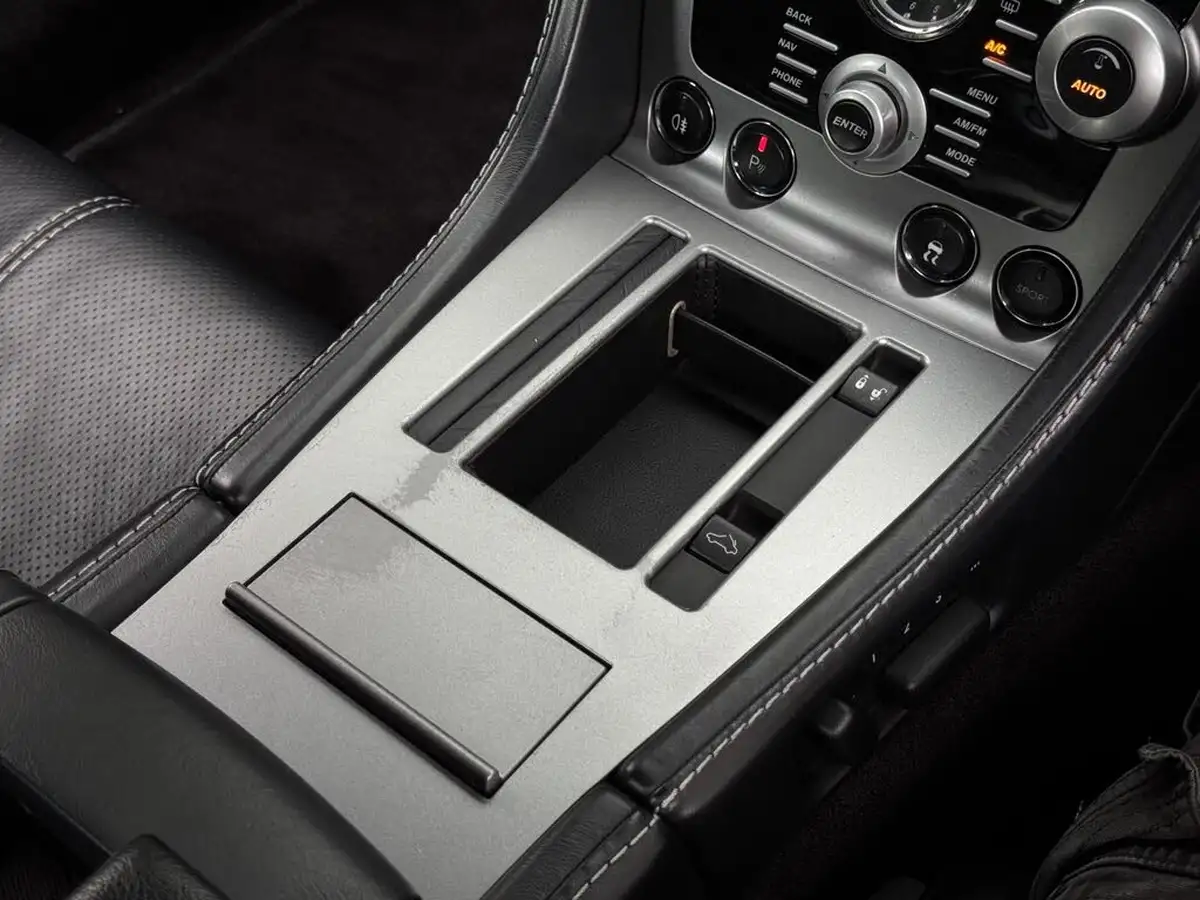 2010-aston-martin-db9-60-volante-touchtronic-ii-big-9