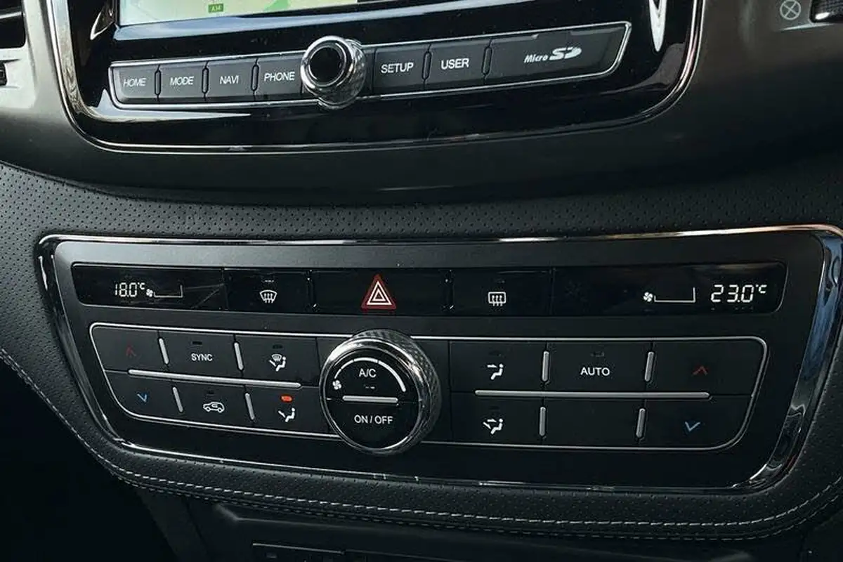 2022-kgm-ssangyong-musso-22td-saracen-202pseu6d-big-28