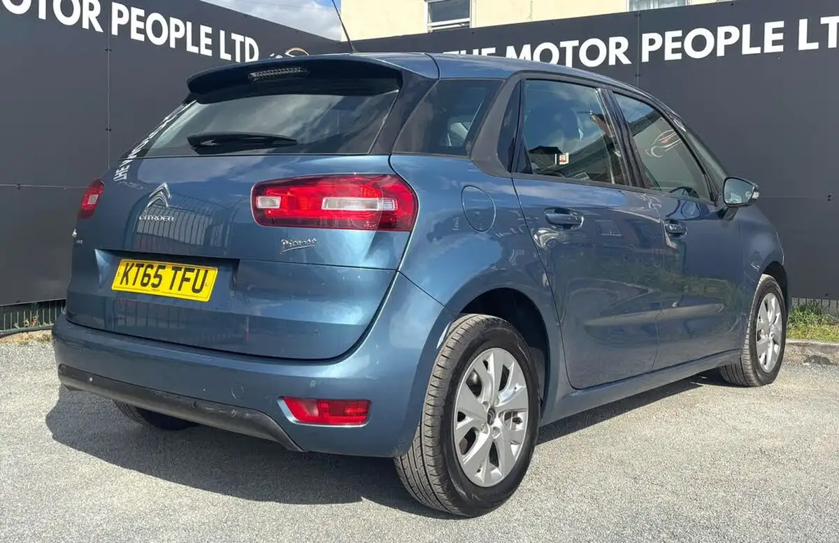 2016-citroen-c4-picasso-16bluehdi-vtr-120ps-big-7