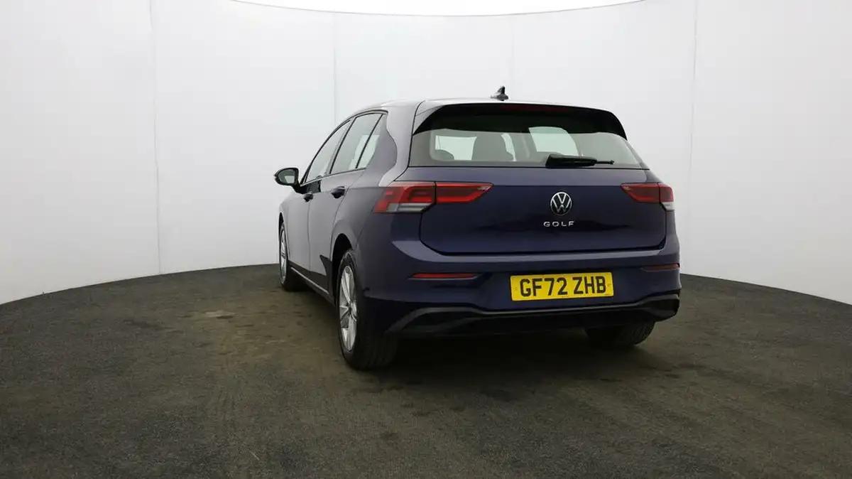 2022-volkswagen-golf-15-tsi-life-130ps-hatchback-big-28