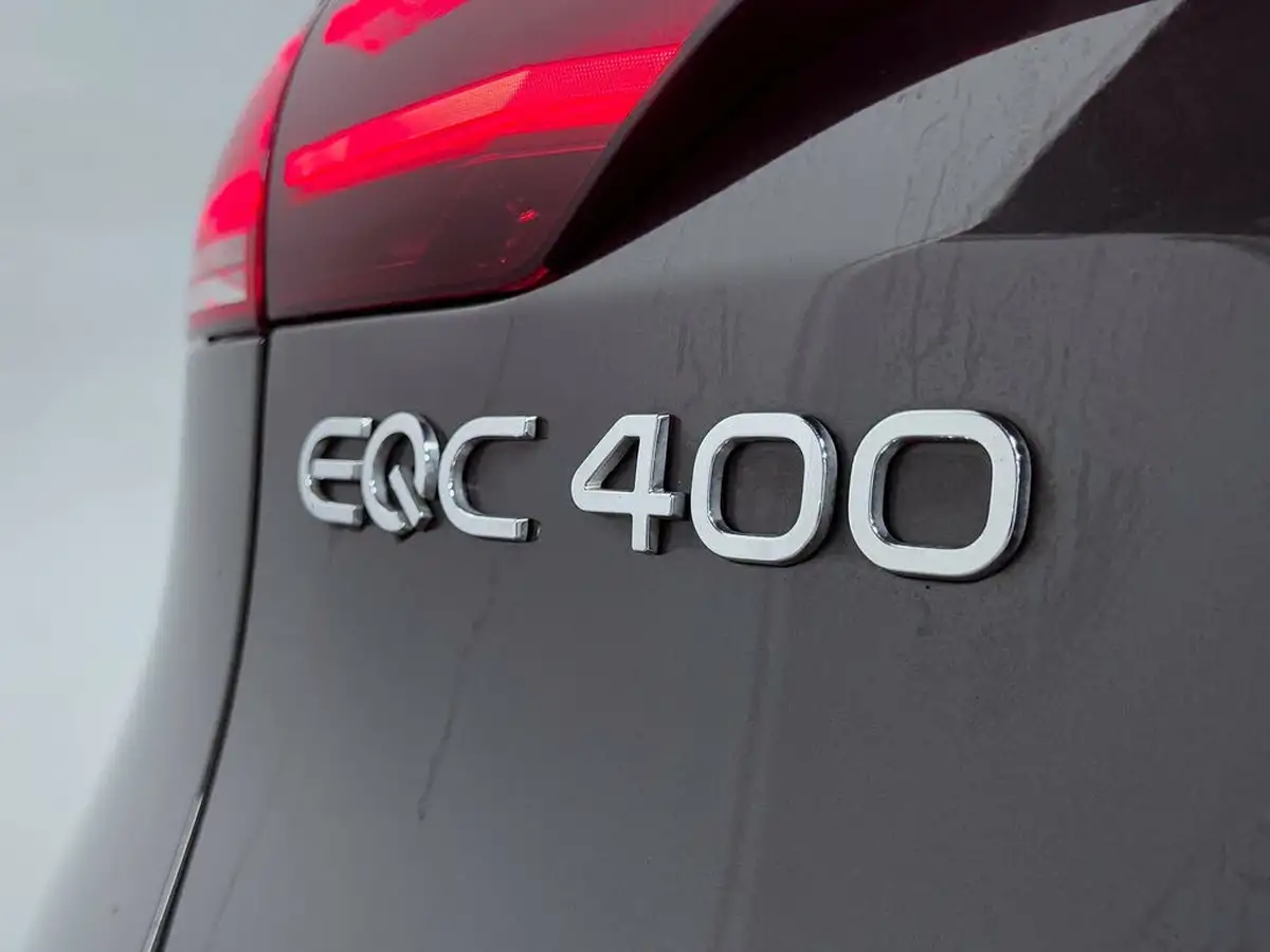 2022-mercedes-benz-eqc-e-eqc-400-amg-line-premium-plus-big-18