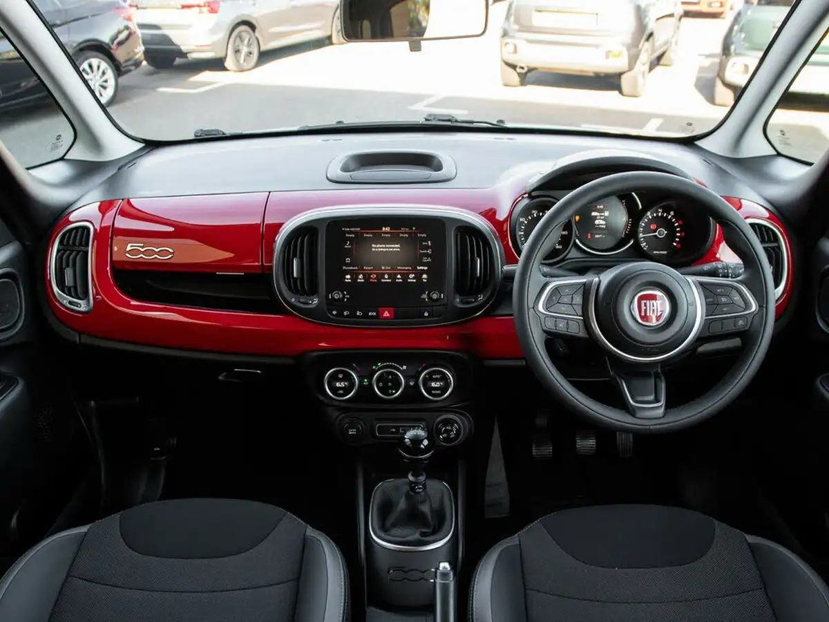 2018-fiat-500l-14-cross-big-2
