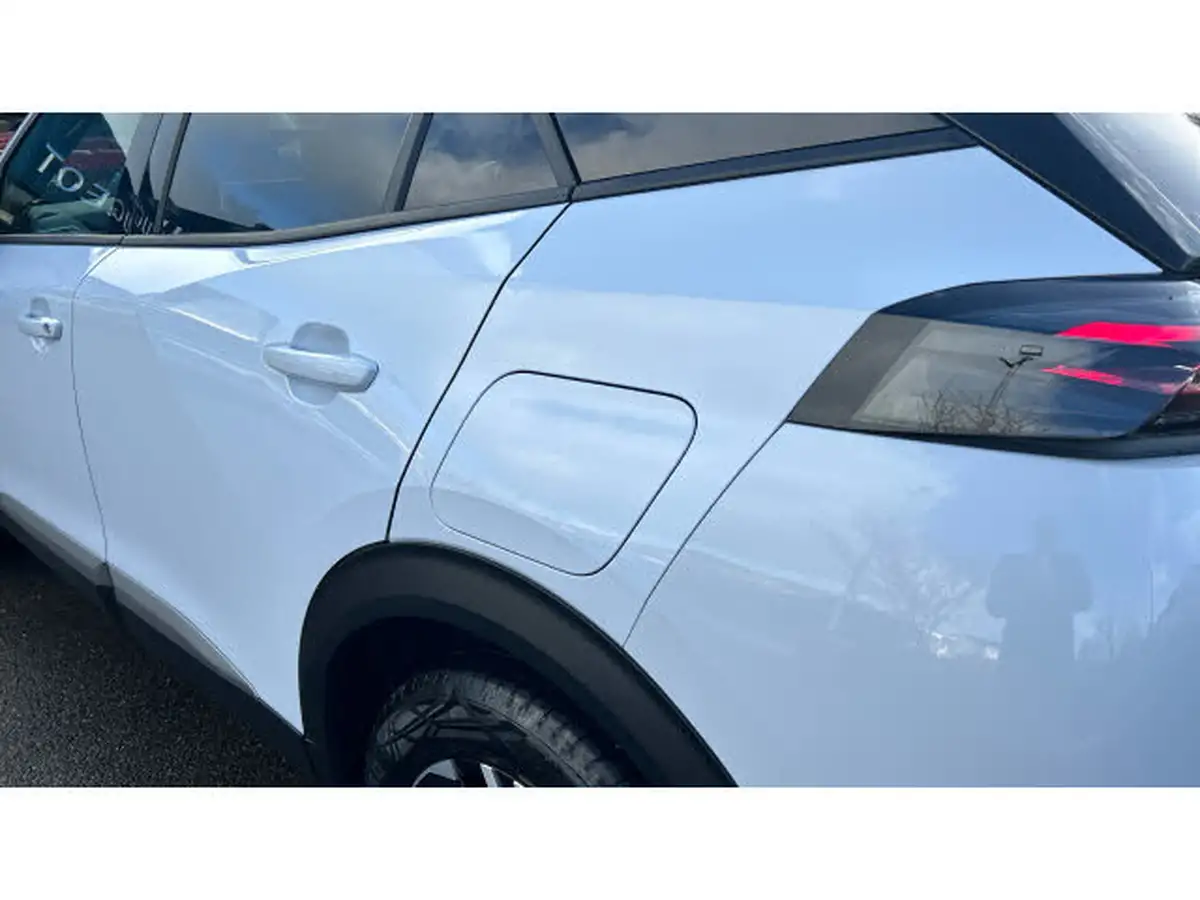 2024-peugeot-2008-suv-e-allure-136ps-50kwh-big-33