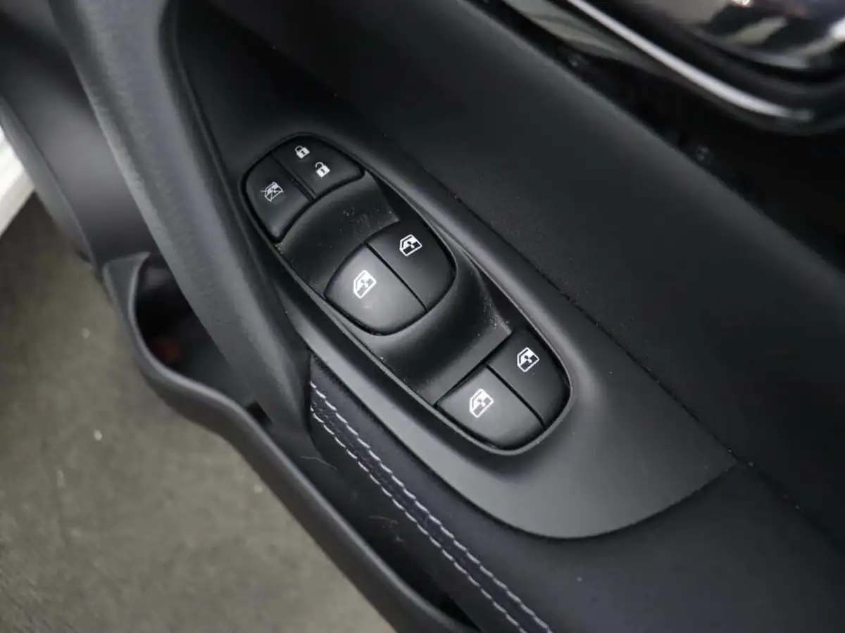 2021-nissan-qashqai-13-dig-t-acenta-premium-140ps-big-13