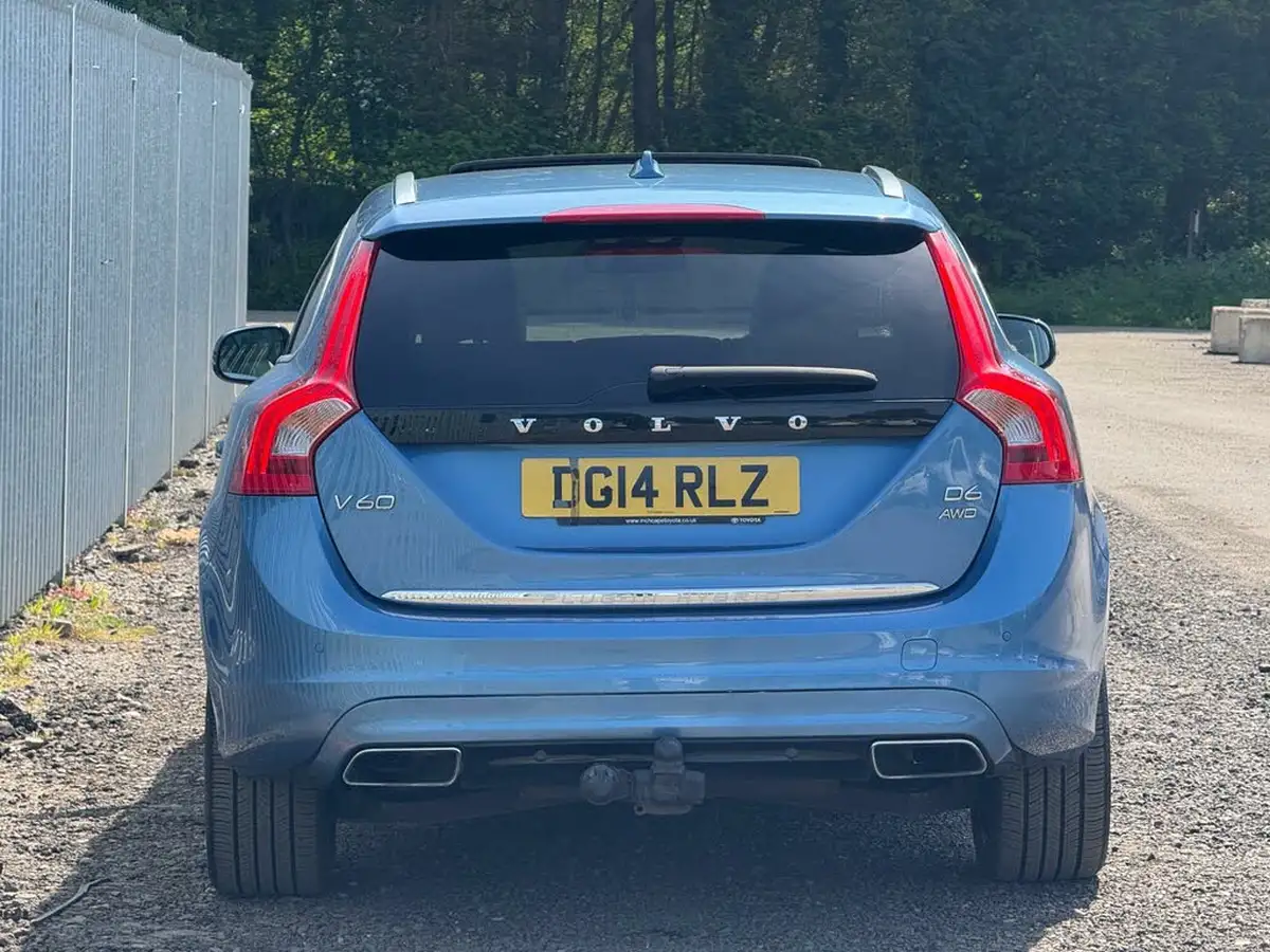 2014-volvo-v60-24td-d6-hybrid-big-11