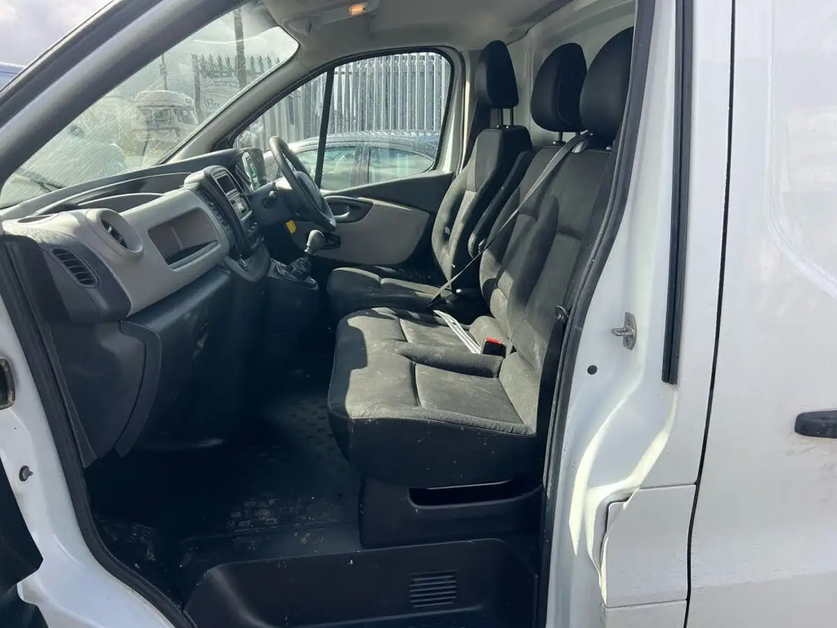 2019-renault-trafic-16dci-sl27-120-business-e6-panel-van-big-5