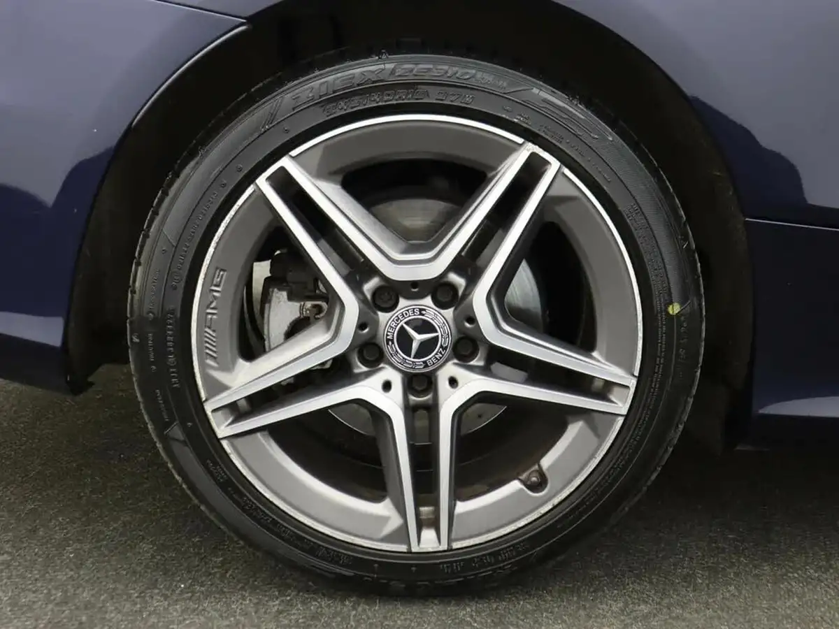 2020-mercedes-benz-c-class-20d-c300d-amg-line-244ps-premium-plus-coupe-2d-big-5