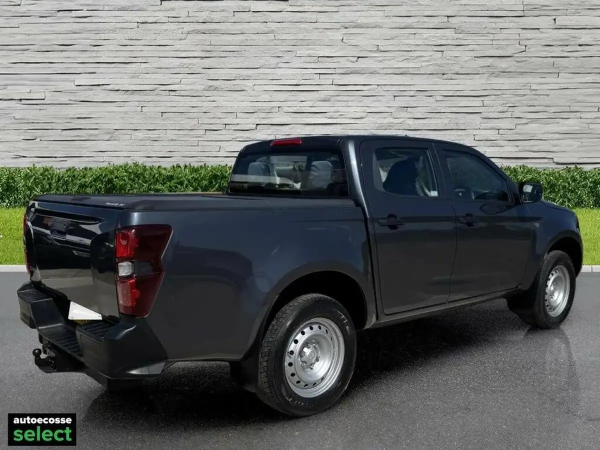 2022-isuzu-d-max-19td-utility-4x4-double-pickup-big-6