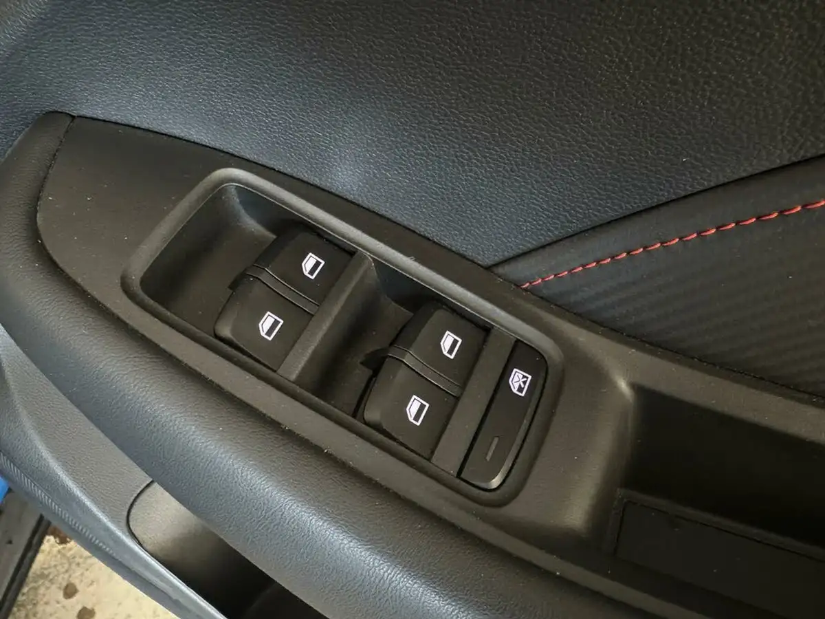 2022-mg-zs-suv-e-trophy-ev-176ps-big-51
