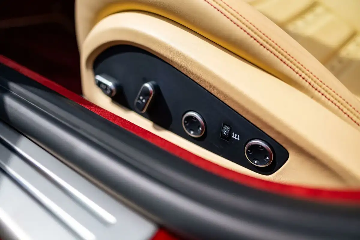 2015-ferrari-california-39-t-big-69