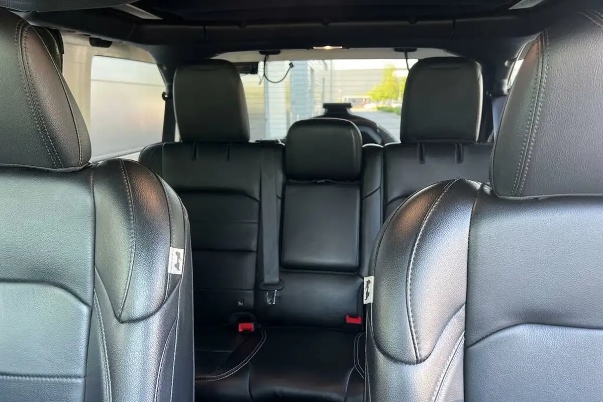 2021-jeep-wrangler-20-gme-80th-anniversary-5d-big-43