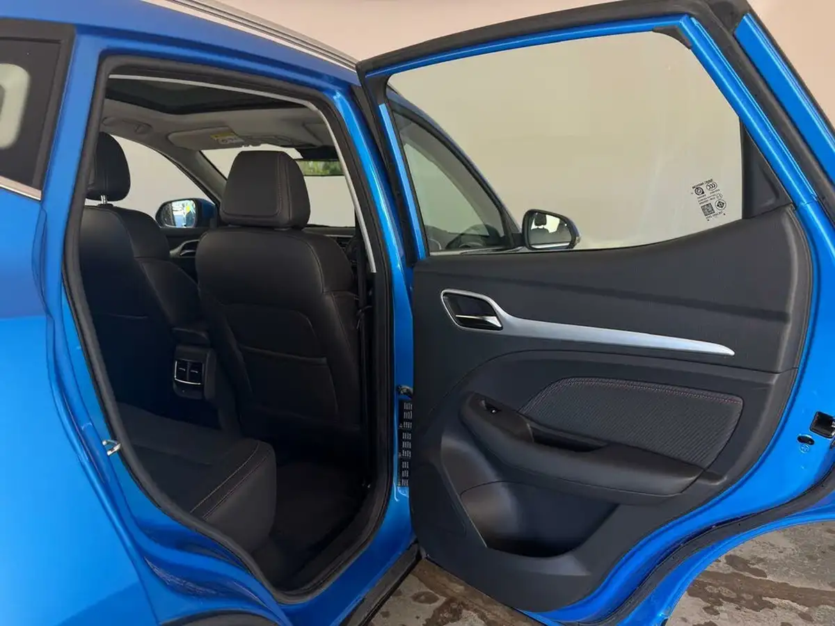 2022-mg-zs-suv-e-trophy-ev-176ps-big-27