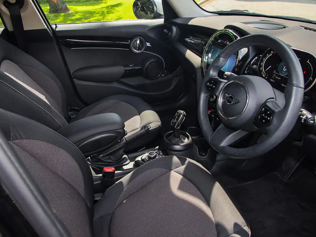 2023-mini-cooper-15-cooper-classic-premium-auto-hatchback-5d-auto-big-5