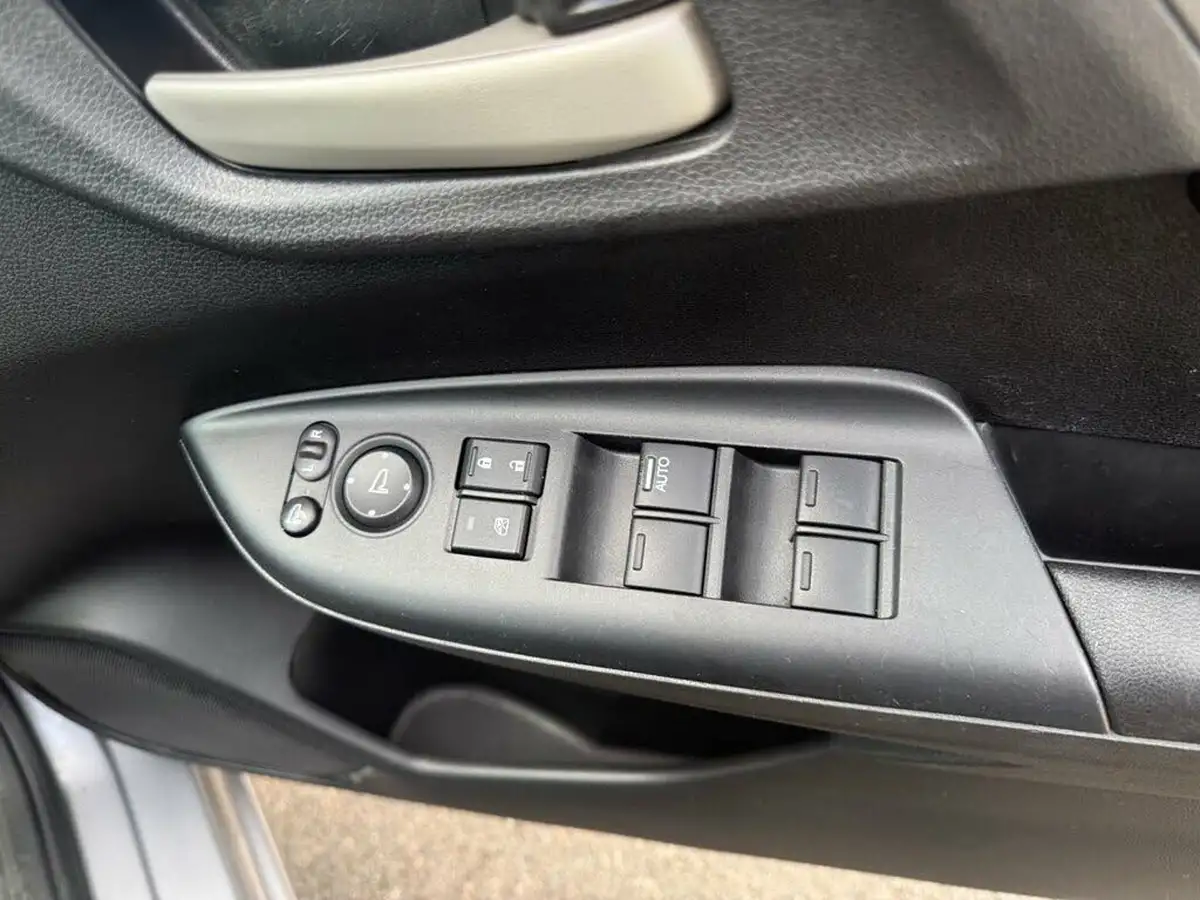 2017-honda-jazz-13-i-vtec-se-big-10