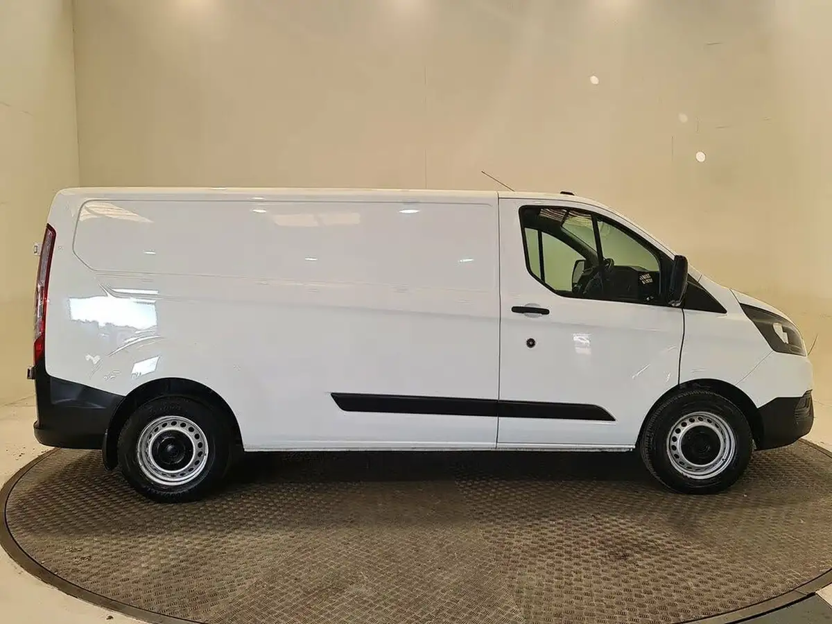 2020-ford-transit-custom-20tdci-320-l2h1-leader-130pseu6dt-panel-van-big-13